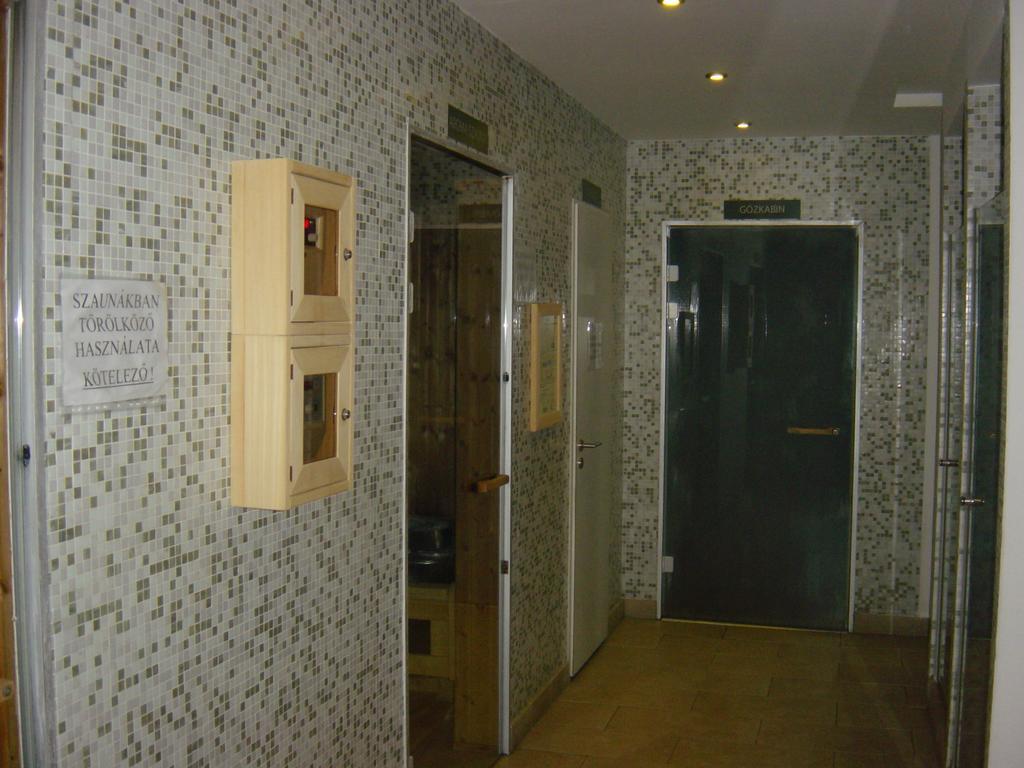 Club 218 Wellness Studio Siofok Bagian luar foto
